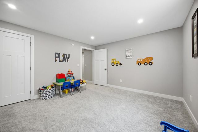 2614 6th Street W, West Fargo, ND 58078