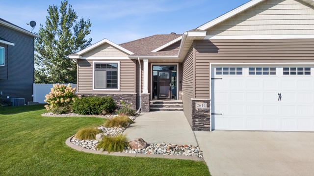2614 6th Street W, West Fargo, ND 58078