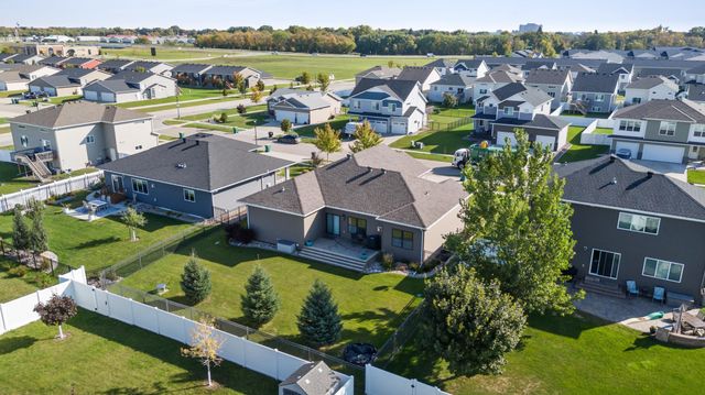 2614 6th Street W, West Fargo, ND 58078