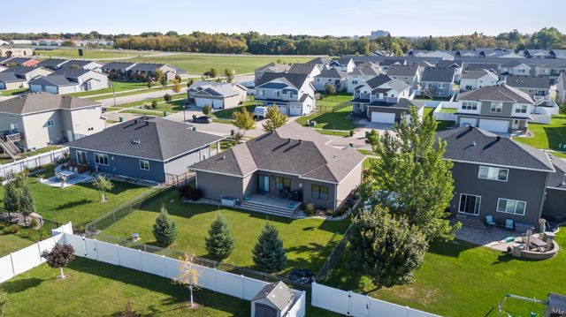 2614 6th Street W, West Fargo, ND 58078