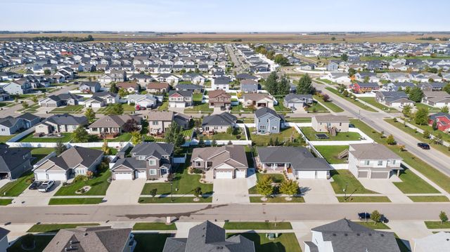 2614 6th Street W, West Fargo, ND 58078