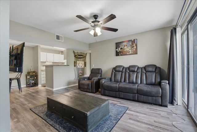 455 ALT 19 S 151, Palm Harbor, FL 34683