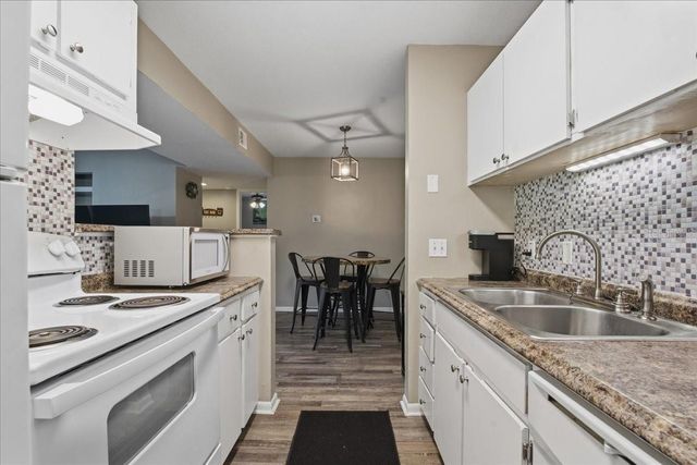 455 ALT 19 S 151, Palm Harbor, FL 34683