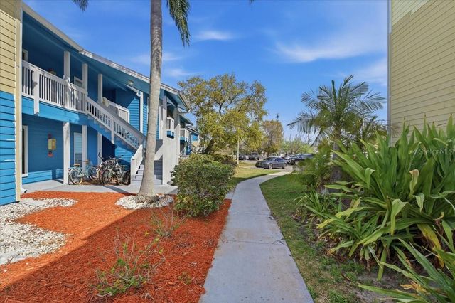 455 ALT 19 S 151, Palm Harbor, FL 34683