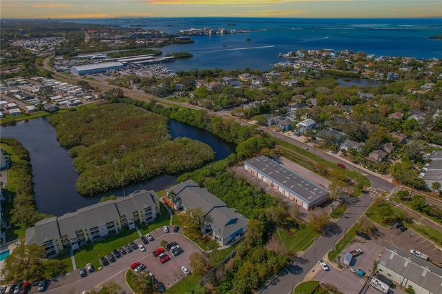 455 ALT 19 S 151, Palm Harbor, FL 34683