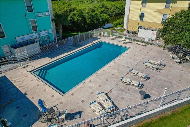 455 ALT 19 S 151, Palm Harbor, FL 34683