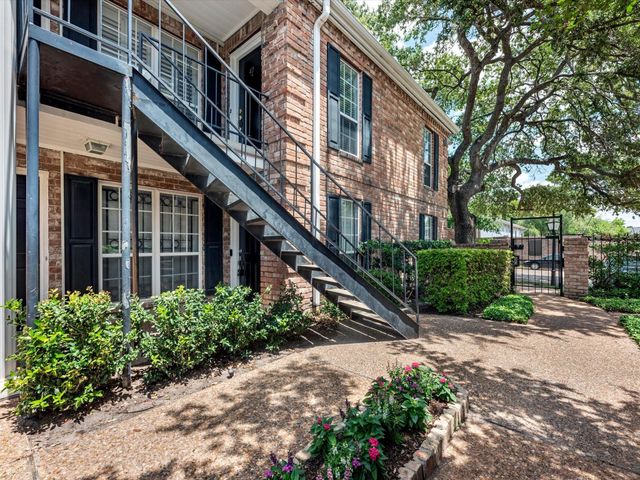 6402 Del Monte Drive 46, Houston, TX 77057