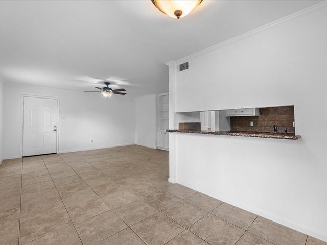 6402 Del Monte Drive 46, Houston, TX 77057
