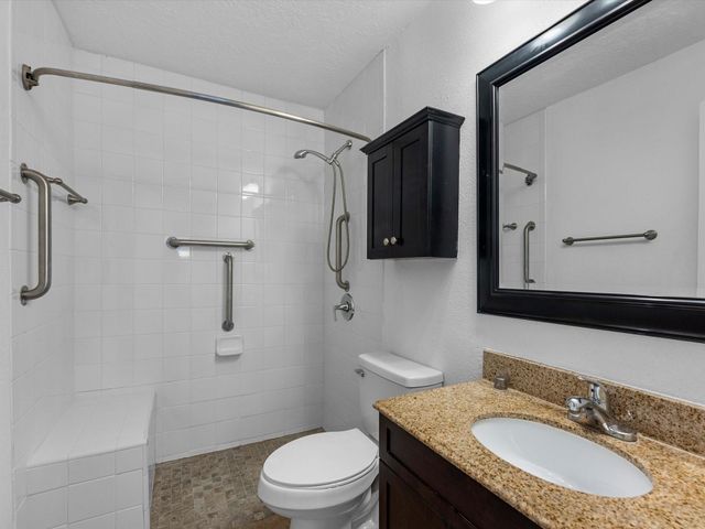 6402 Del Monte Drive 46, Houston, TX 77057