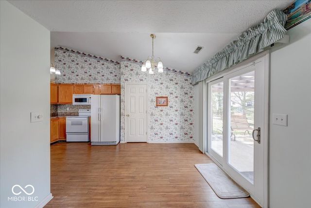 974 Ellington Circle, Greenwood, IN 46143