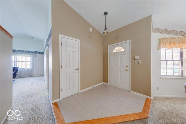 974 Ellington Circle, Greenwood, IN 46143