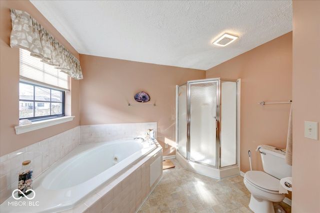 974 Ellington Circle, Greenwood, IN 46143