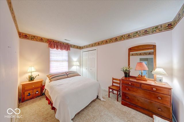 974 Ellington Circle, Greenwood, IN 46143