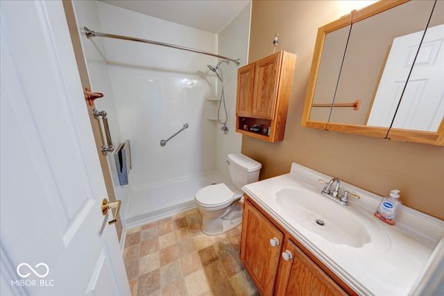 974 Ellington Circle, Greenwood, IN 46143