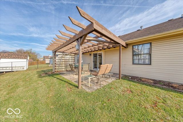 974 Ellington Circle, Greenwood, IN 46143