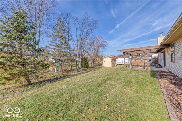 974 Ellington Circle, Greenwood, IN 46143