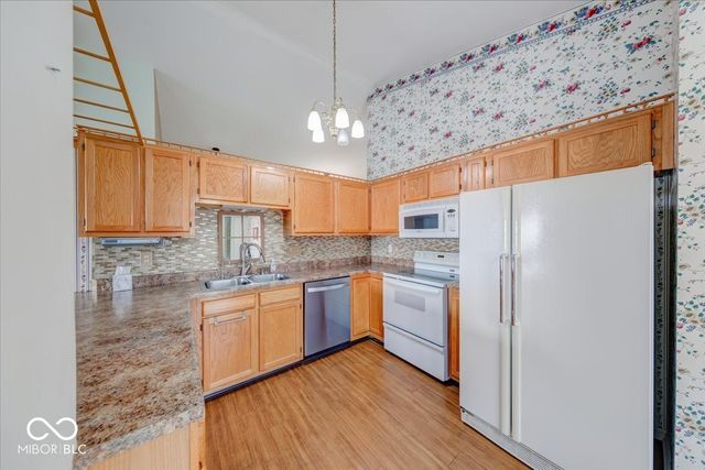 974 Ellington Circle, Greenwood, IN 46143