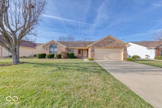 974 Ellington Circle, Greenwood, IN 46143