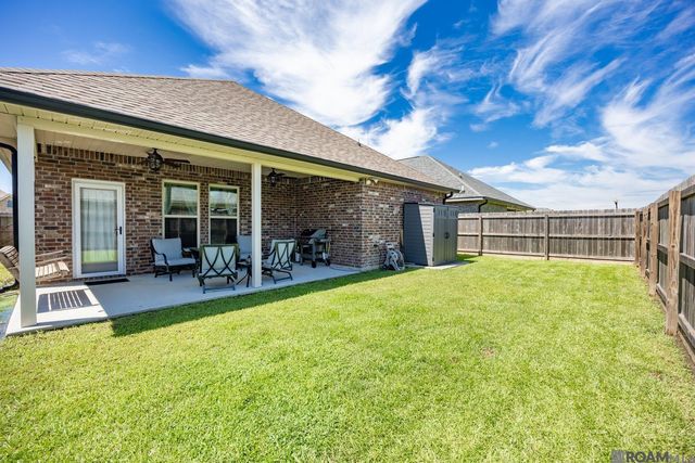 812 Beaumont Dr, Gonzales, LA 70737