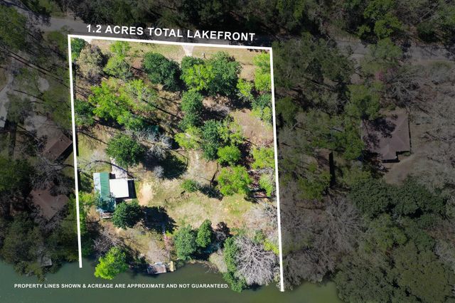 400 Driftwood Drive, Goodrich, TX 77335