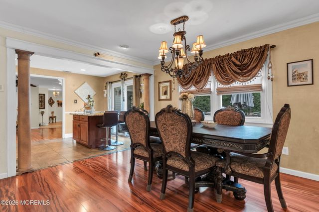 8 Owens Road, Marlboro, NJ 07746
