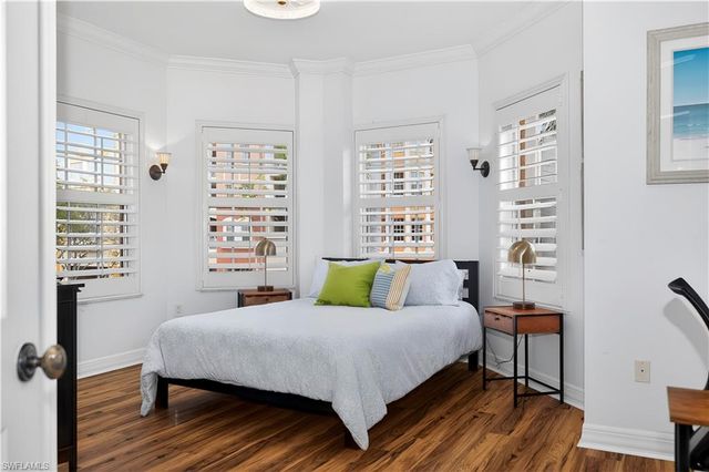 450 Bayfront PL 4202, Naples, FL 34102