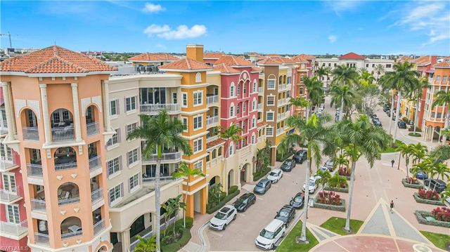 450 Bayfront PL 4202, Naples, FL 34102