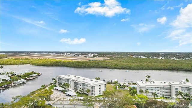 450 Bayfront PL 4202, Naples, FL 34102