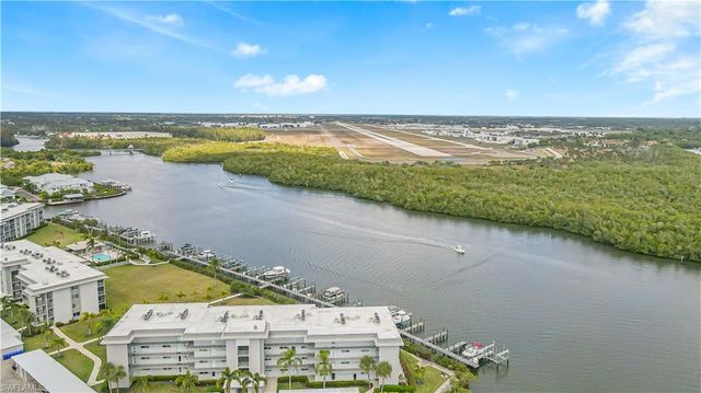 450 Bayfront PL 4202, Naples, FL 34102