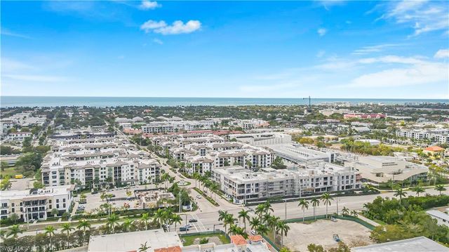 450 Bayfront PL 4202, Naples, FL 34102