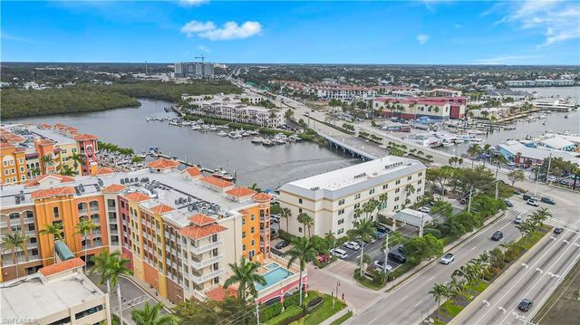 450 Bayfront PL 4202, Naples, FL 34102