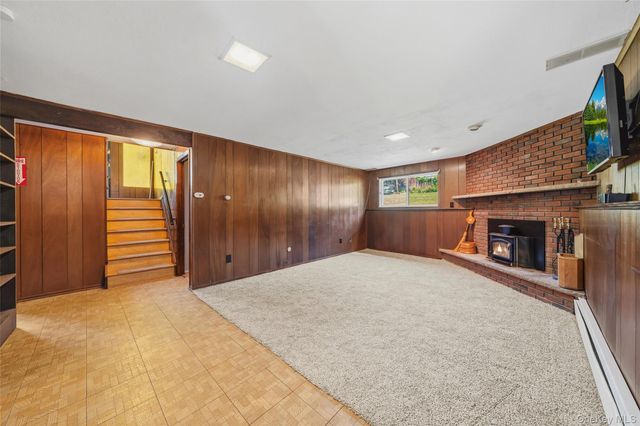 24 Dennis Drive, New Hampton, NY 10958