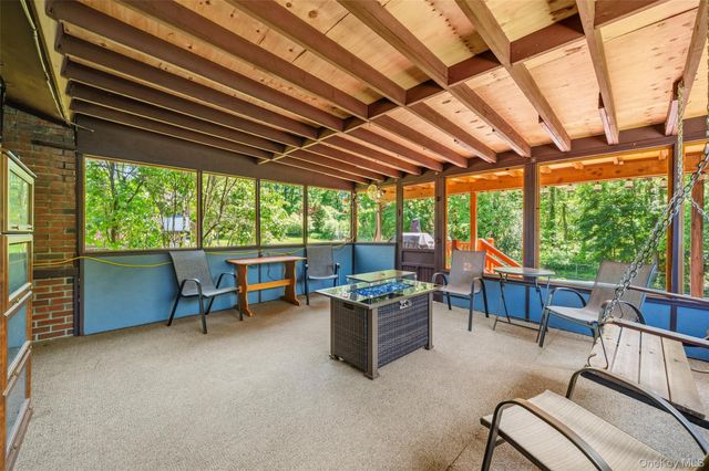 24 Dennis Drive, New Hampton, NY 10958