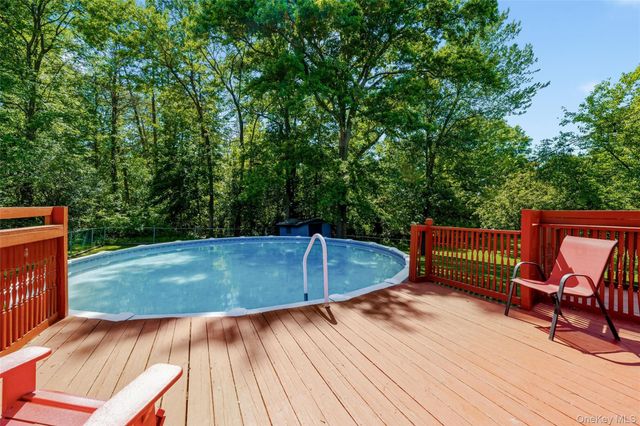 24 Dennis Drive, New Hampton, NY 10958