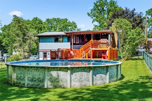 24 Dennis Drive, New Hampton, NY 10958