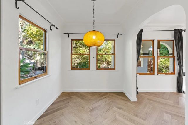 2130 Apex, Los Angeles, CA 90039