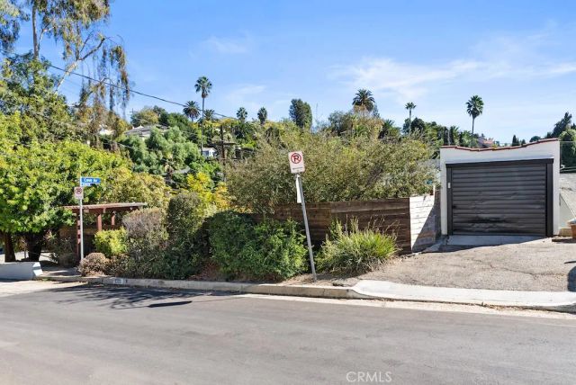 2130 Apex, Los Angeles, CA 90039