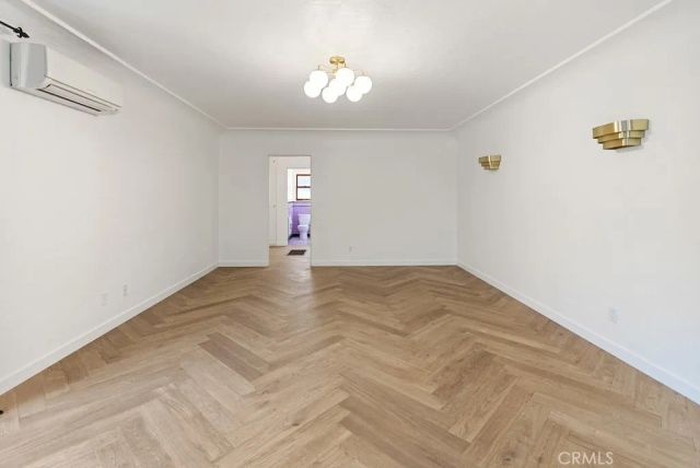 2130 Apex, Los Angeles, CA 90039