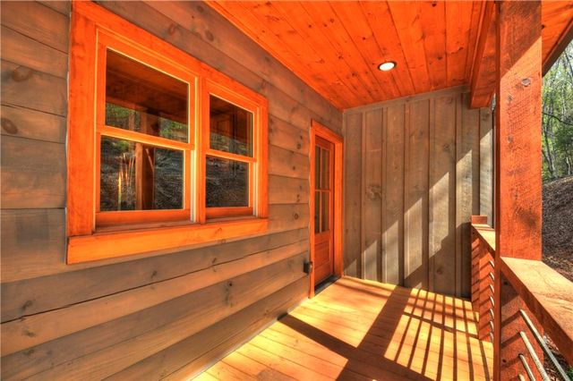 245 Moonstone Drive, Ellijay, GA 30540