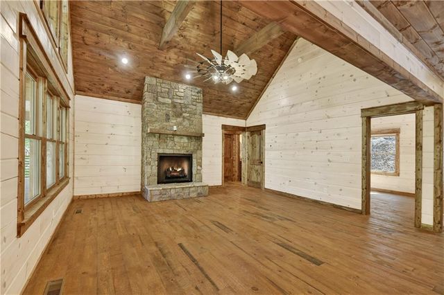 245 Moonstone Drive, Ellijay, GA 30540