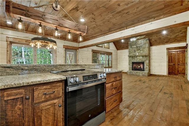 245 Moonstone Drive, Ellijay, GA 30540