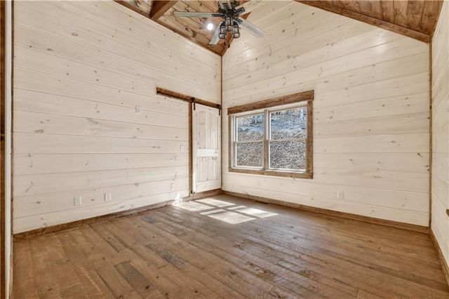 245 Moonstone Drive, Ellijay, GA 30540