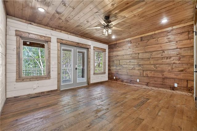 245 Moonstone Drive, Ellijay, GA 30540