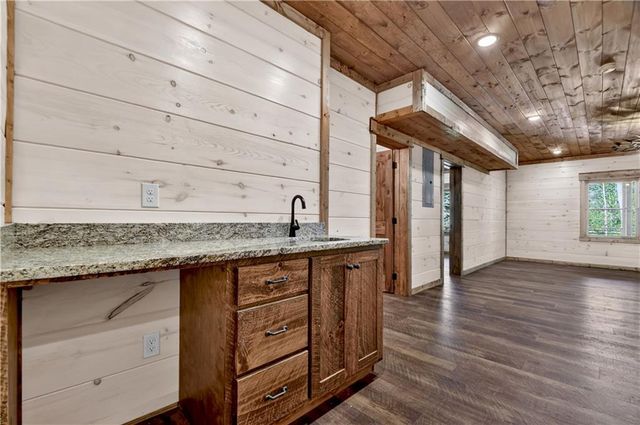 245 Moonstone Drive, Ellijay, GA 30540