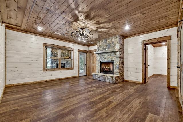 245 Moonstone Drive, Ellijay, GA 30540