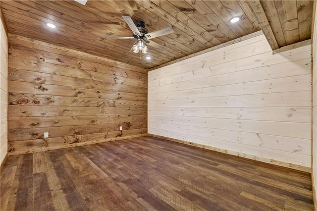 245 Moonstone Drive, Ellijay, GA 30540