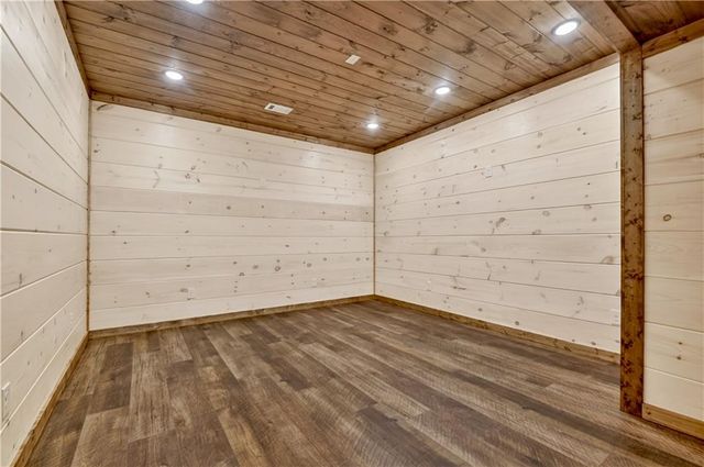 245 Moonstone Drive, Ellijay, GA 30540