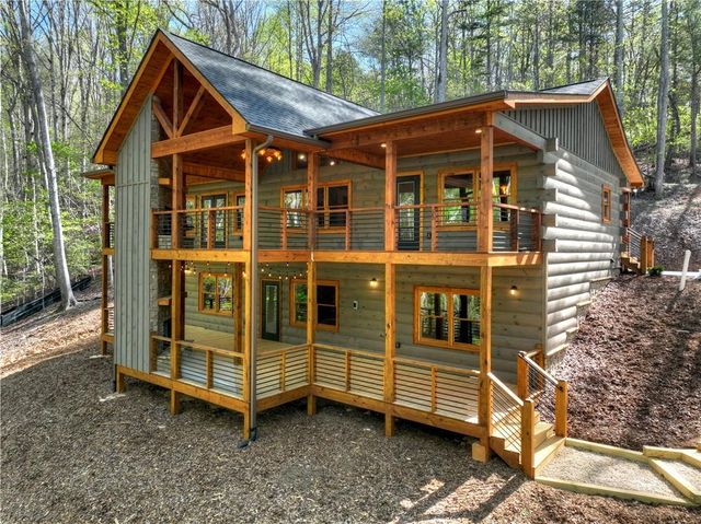 245 Moonstone Drive, Ellijay, GA 30540