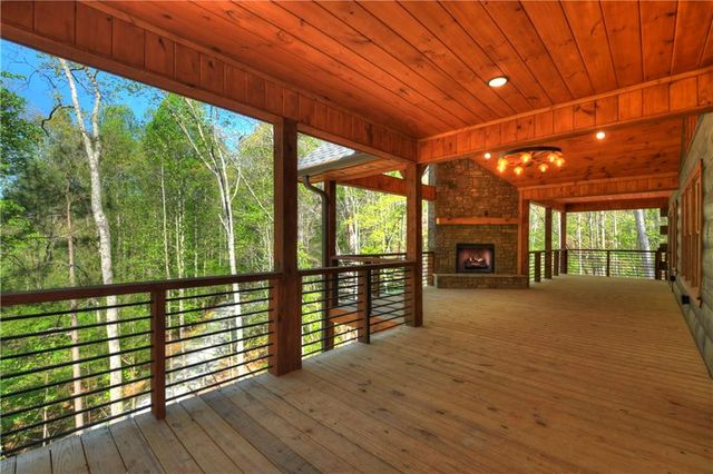 245 Moonstone Drive, Ellijay, GA 30540
