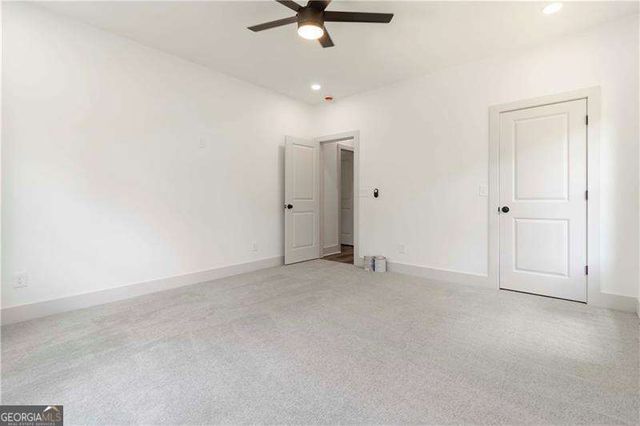 2884 Thompson Circle, Decatur, GA 30034